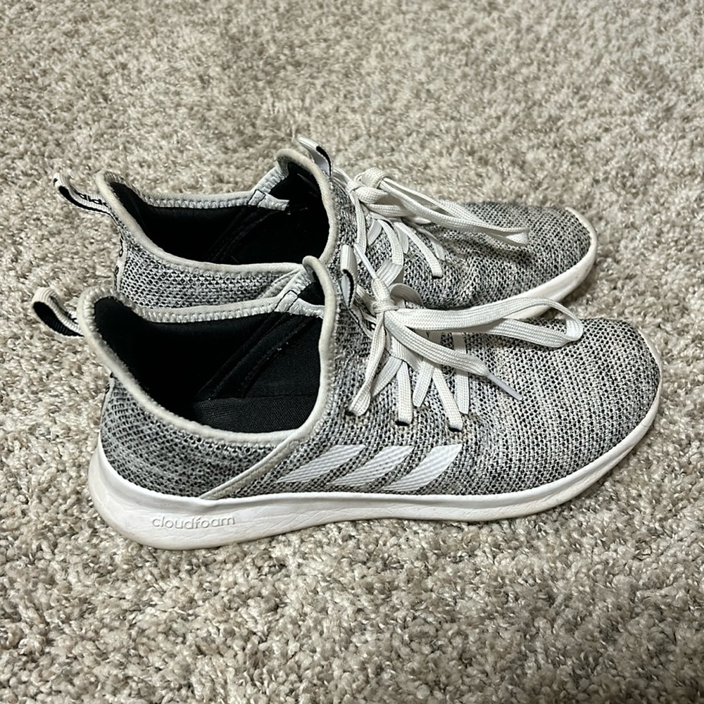 Adidas Tennis Shoes